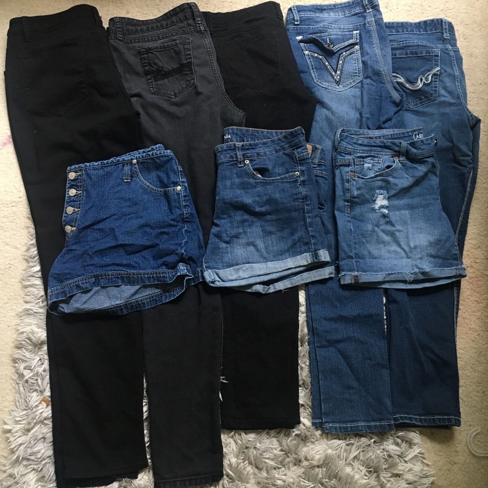Girls blue jeans/shorts